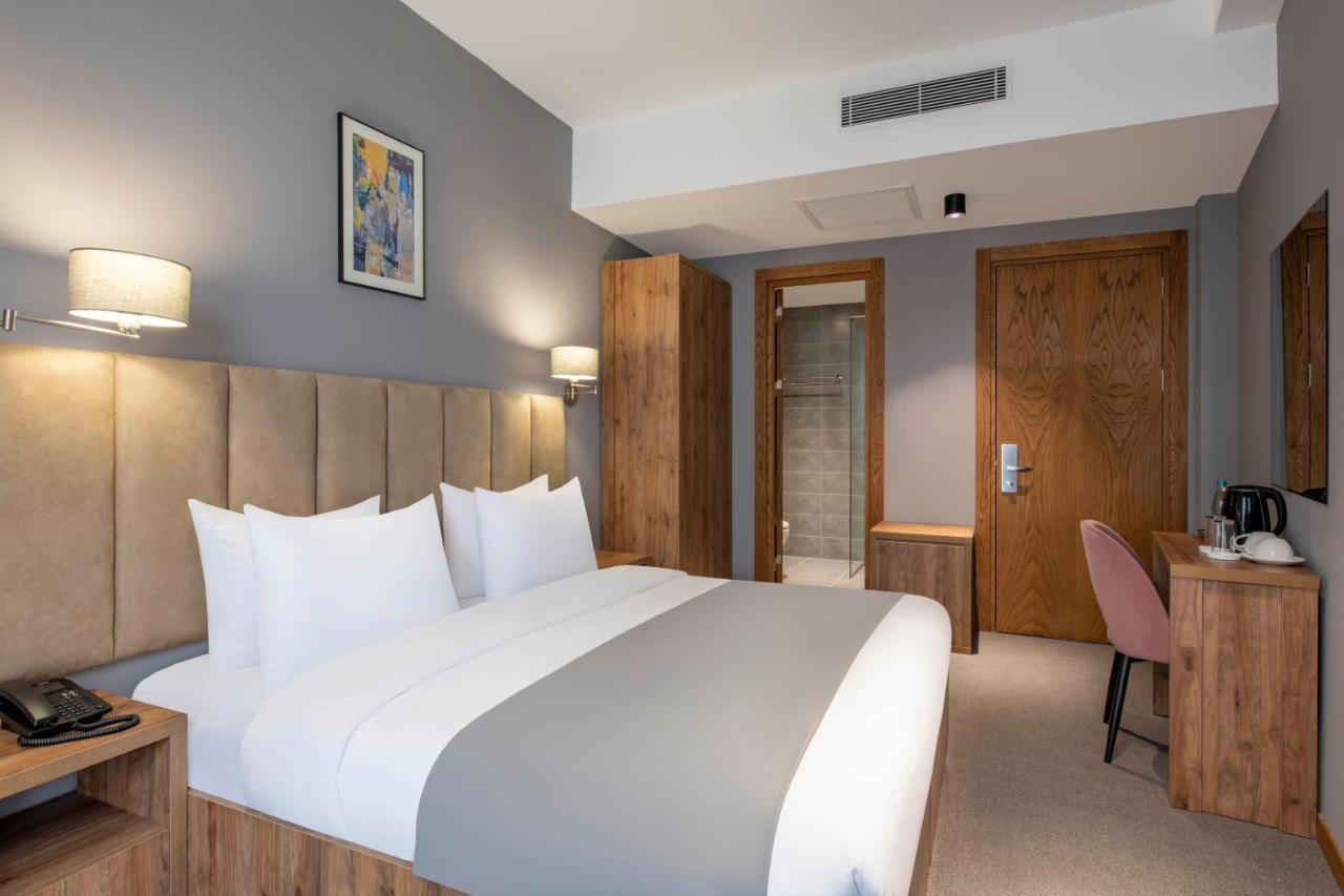 Barnovi Boutique Hotel Tbilisi Esterno foto